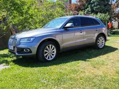 Audi Q5 2015 (miniatűr)