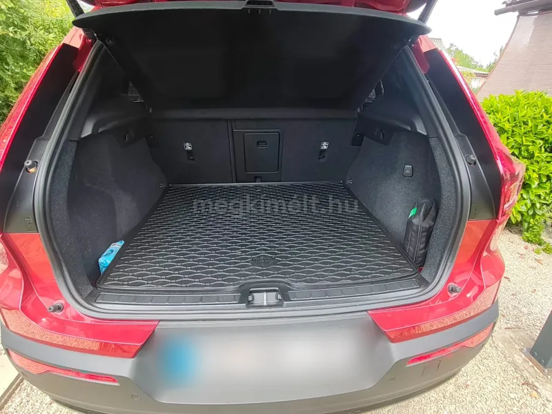 Volvo XC40 2024