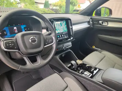 Volvo XC40 2024 (miniatűr)