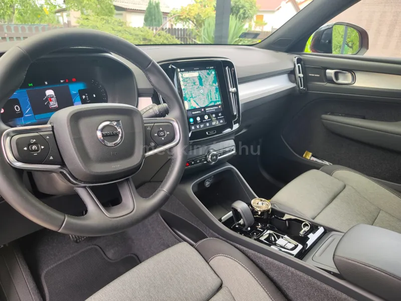 Volvo XC40 2024