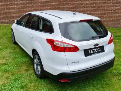 Ford Focus 2014 (miniatűr)