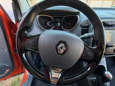 Renault Captur 2016 (miniatűr)