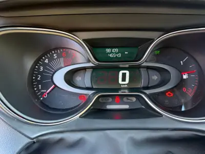 Renault Captur 2016 (miniatűr)