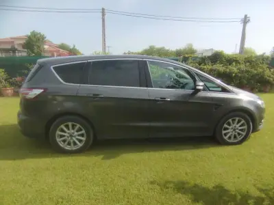 Ford S-Max 2017 (miniatűr)