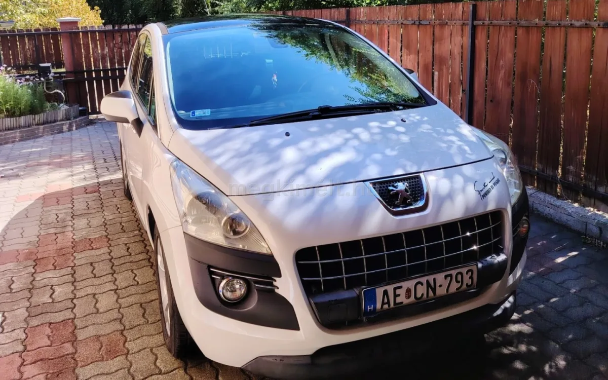 Peugeot 3008 2011