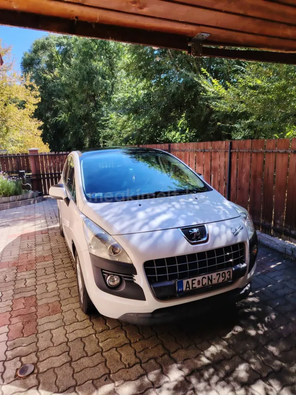 Peugeot 3008 2011