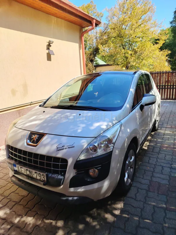 Peugeot 3008 2011