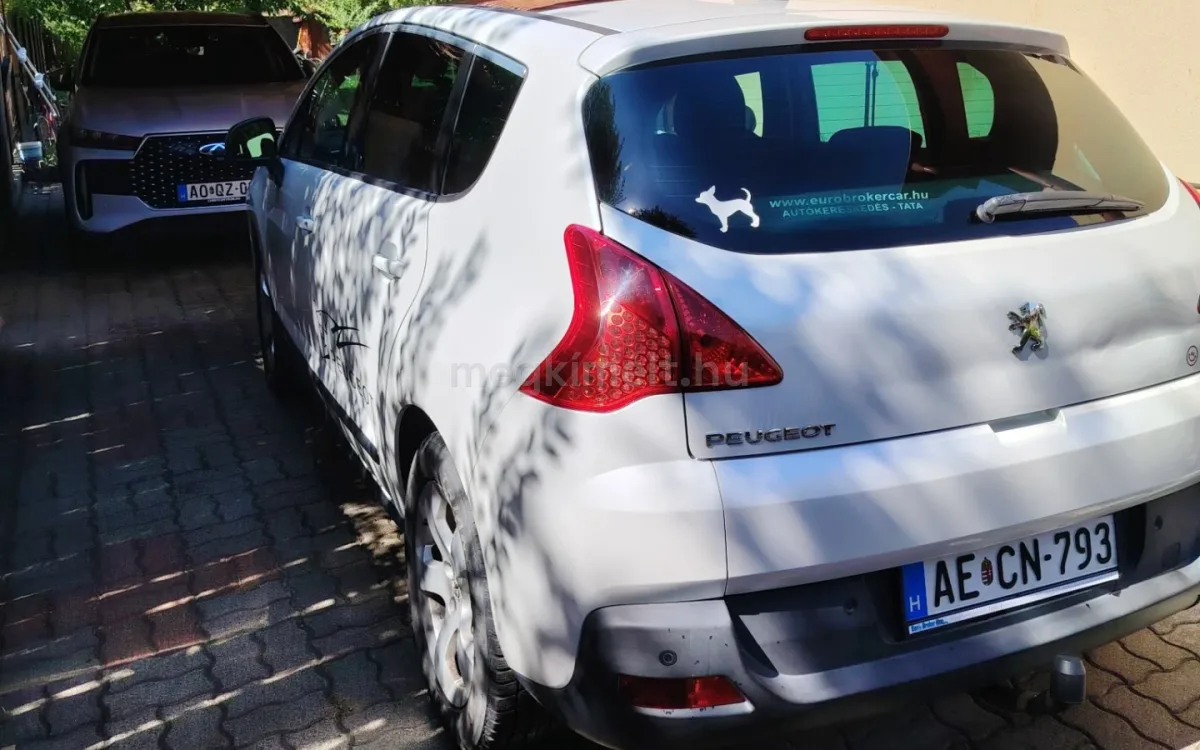 Peugeot 3008 2011