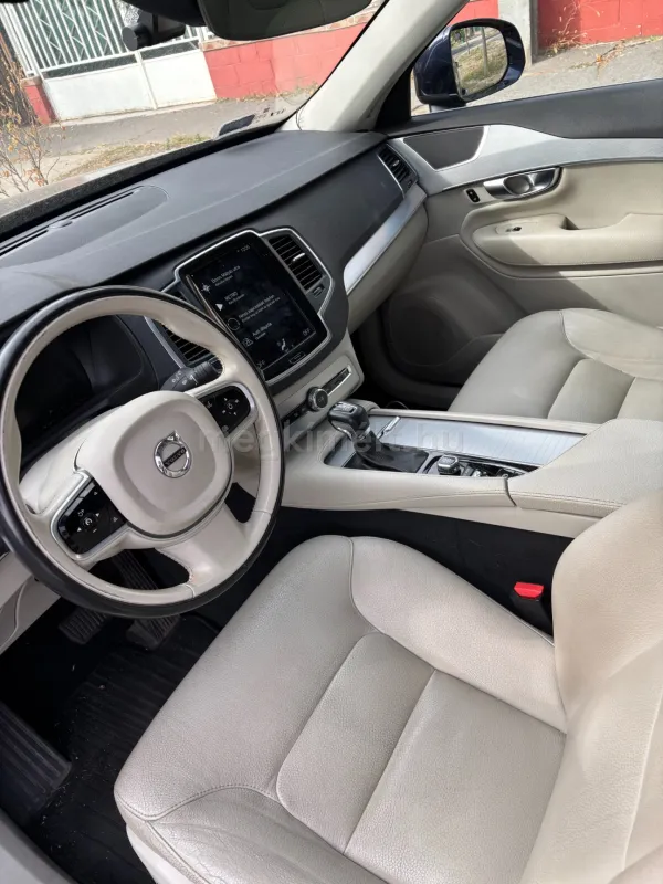 Volvo XC90 2018