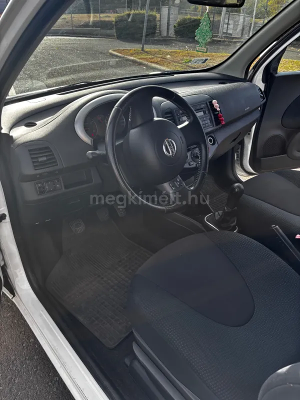 Nissan Micra 2010