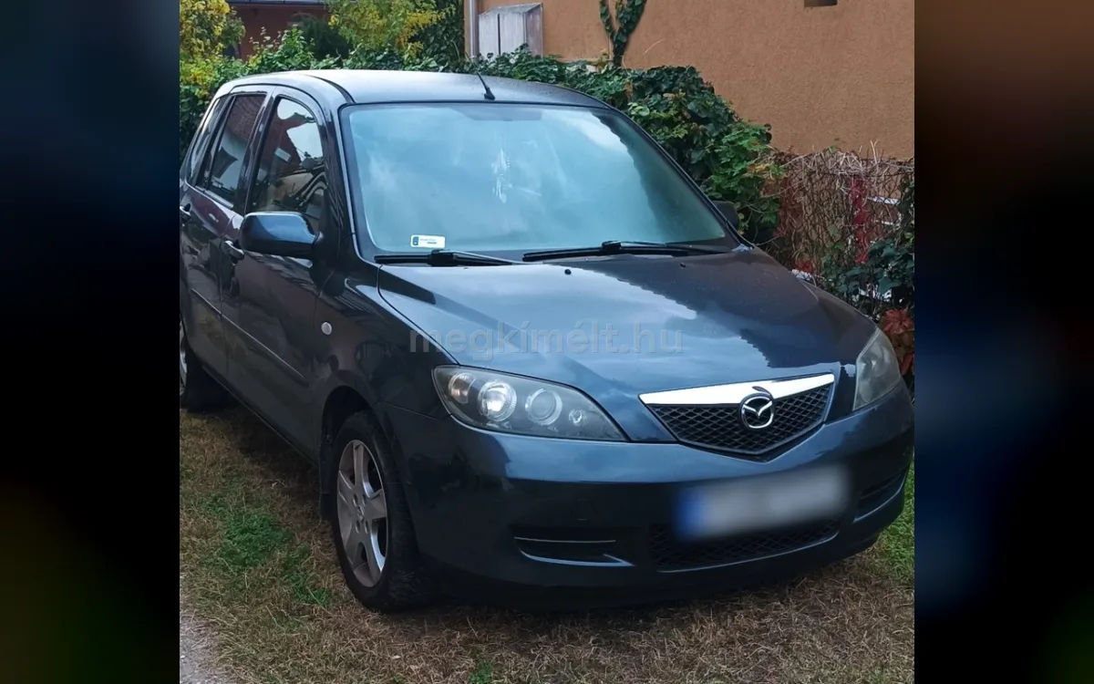 Mazda 2 2005