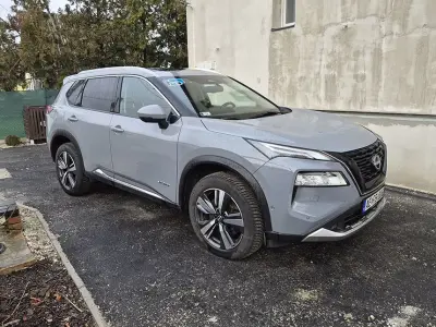 Nissan X-Trail E-power Tekna felszereltség