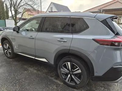 Nissan X-Trail 2023 (miniatűr)