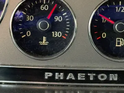 Volkswagen Phaeton 2009 (miniatűr)