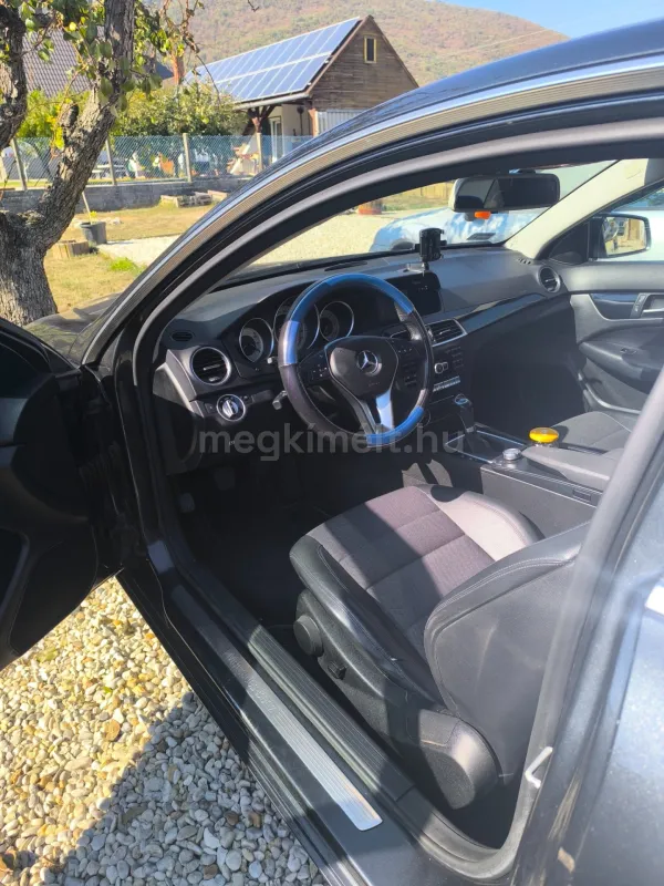 Mercedes-Benz C 220 2012