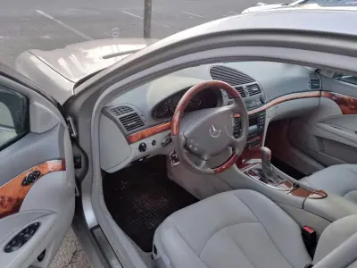 Mercedes-Benz E 240 2004 (miniatűr)