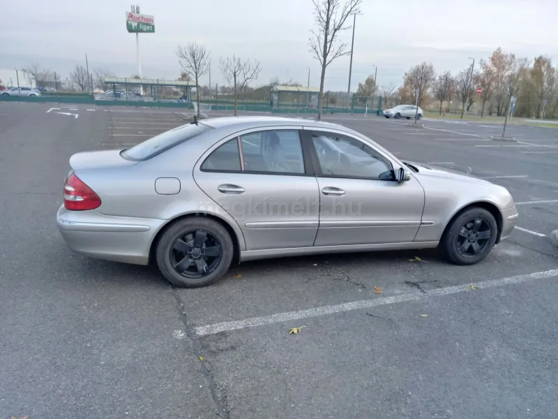 Mercedes-Benz E 240 2004