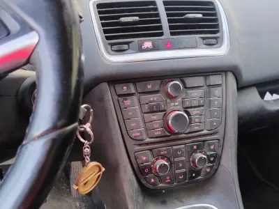 Opel Meriva 2010 (miniatűr)