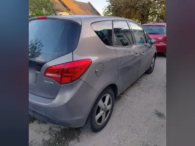 Opel Meriva 2010 (miniatűr)