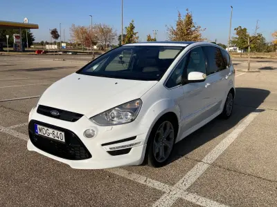 Ford S-Max 2012