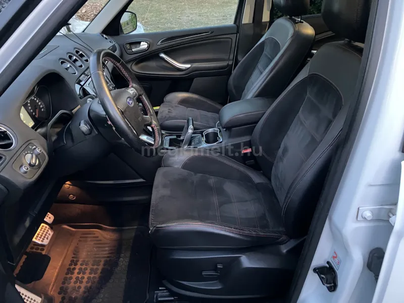 Ford S-Max 2012