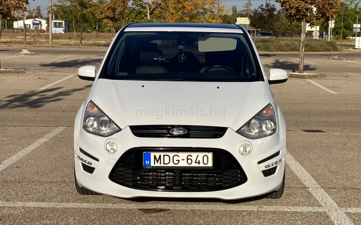 Ford S-Max 2012