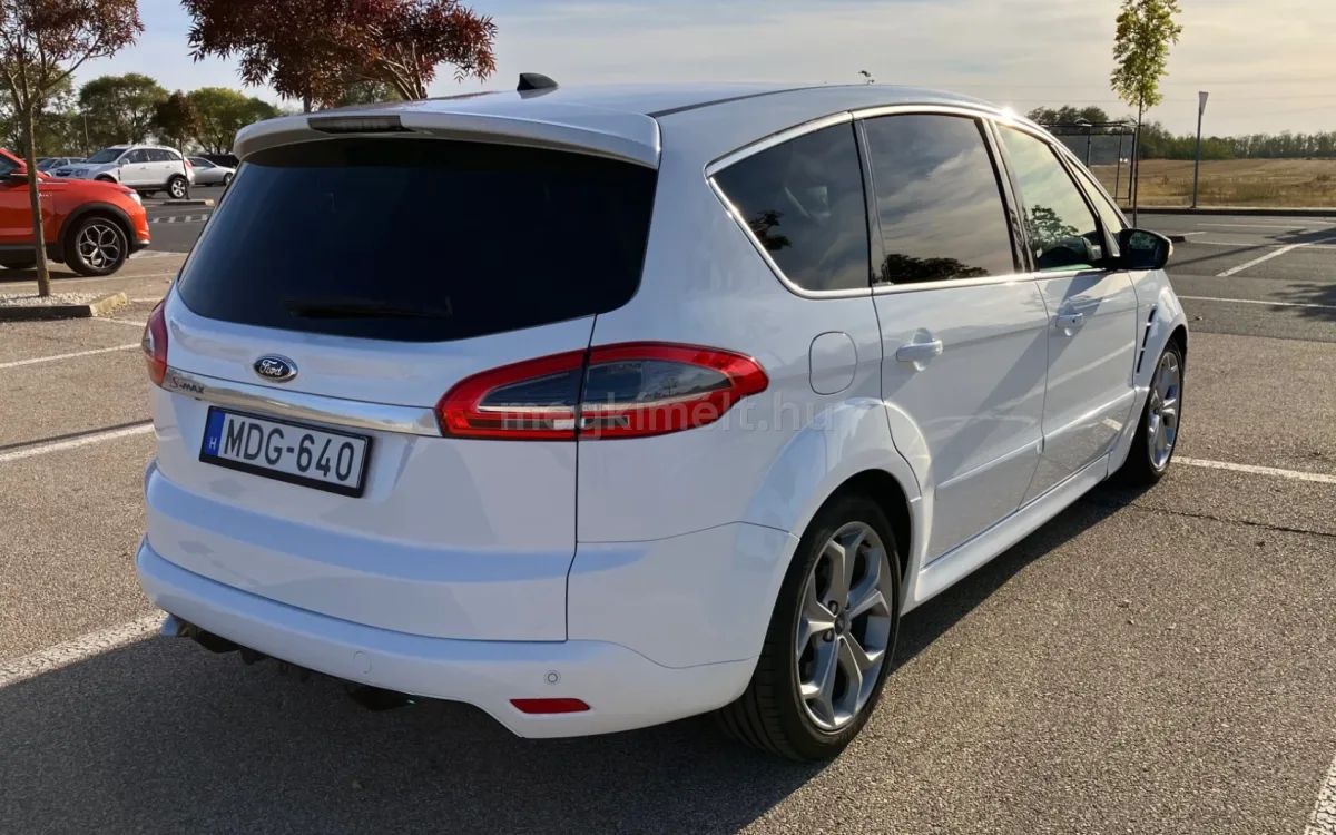 Ford S-Max 2012