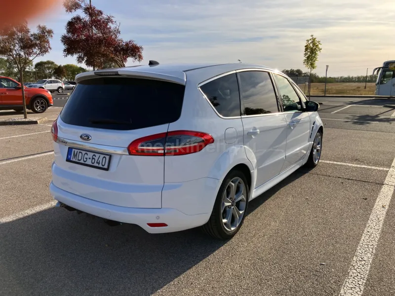 Ford S-Max 2012