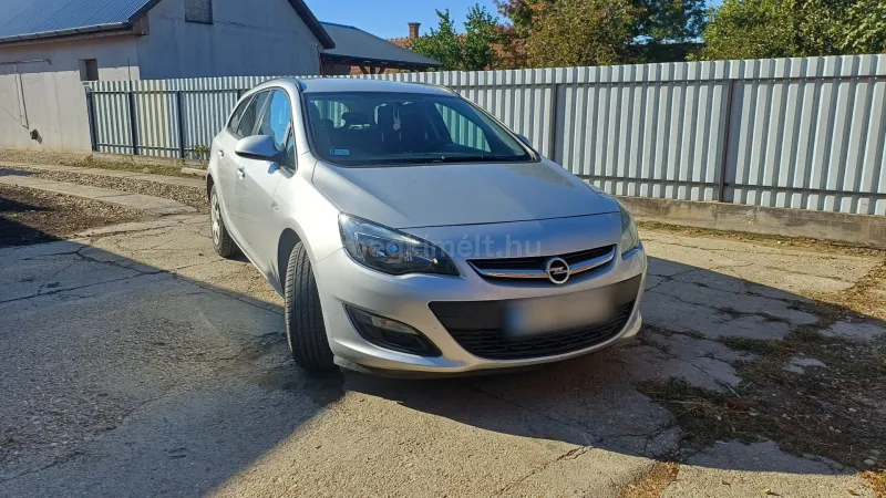 Opel Astra 2014