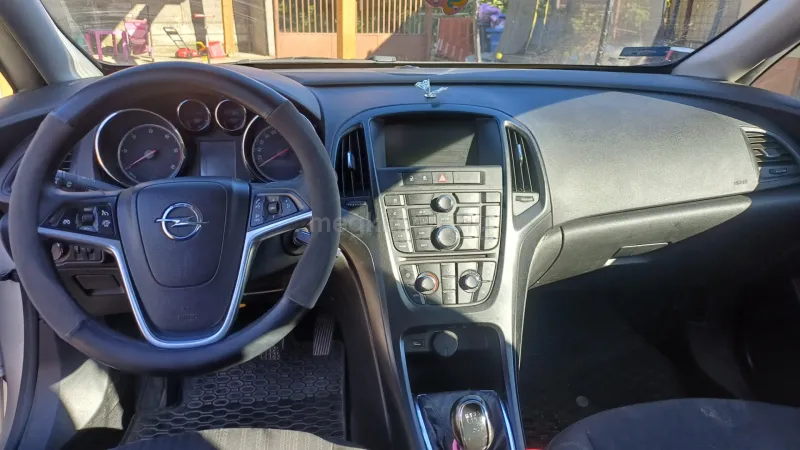 Opel Astra 2014
