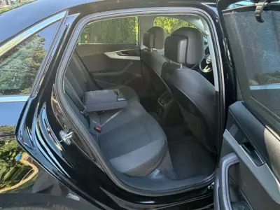 Audi A4 2017 (miniatűr)