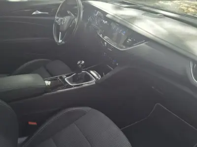 Opel Insignia 2020 (miniatűr)