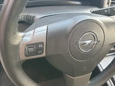 Opel Vectra 2007 (miniatűr)