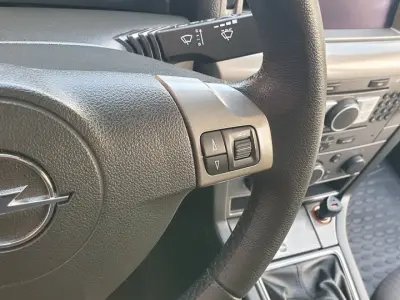 Opel Vectra 2007 (miniatűr)