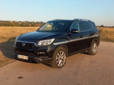 Ssangyong REXTON 2018 (miniatűr)