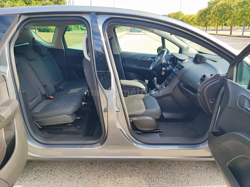 Opel Meriva 2016