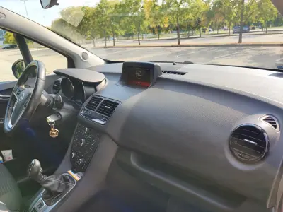 Opel Meriva 2016 (miniatűr)