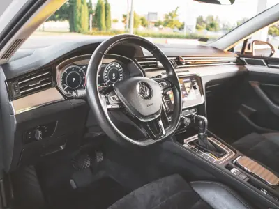 Volkswagen Passat Variant 2018 (miniatűr)