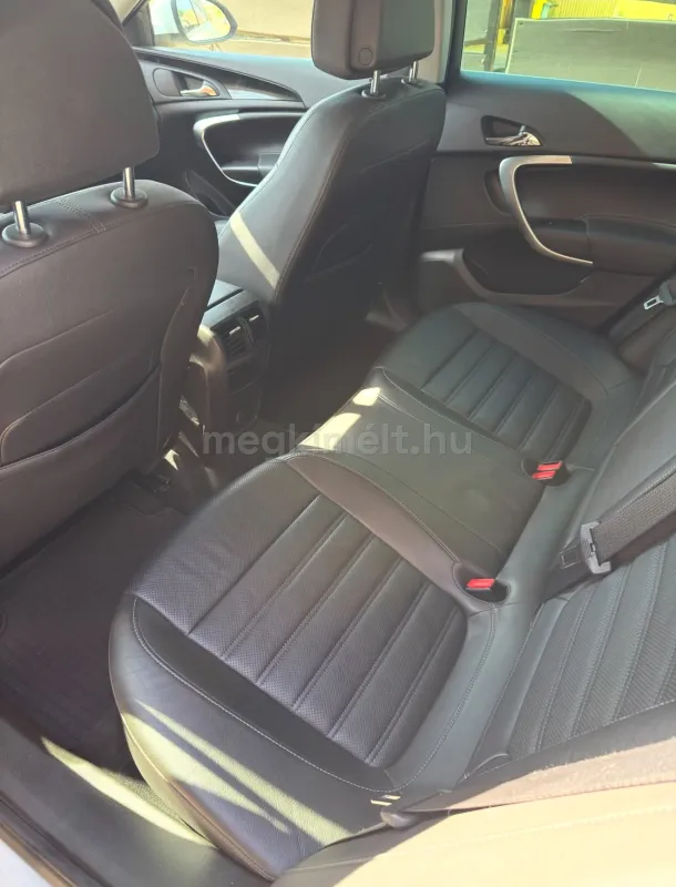 Opel Insignia 2010