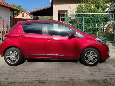 Toyota Yaris 2013 (miniatűr)