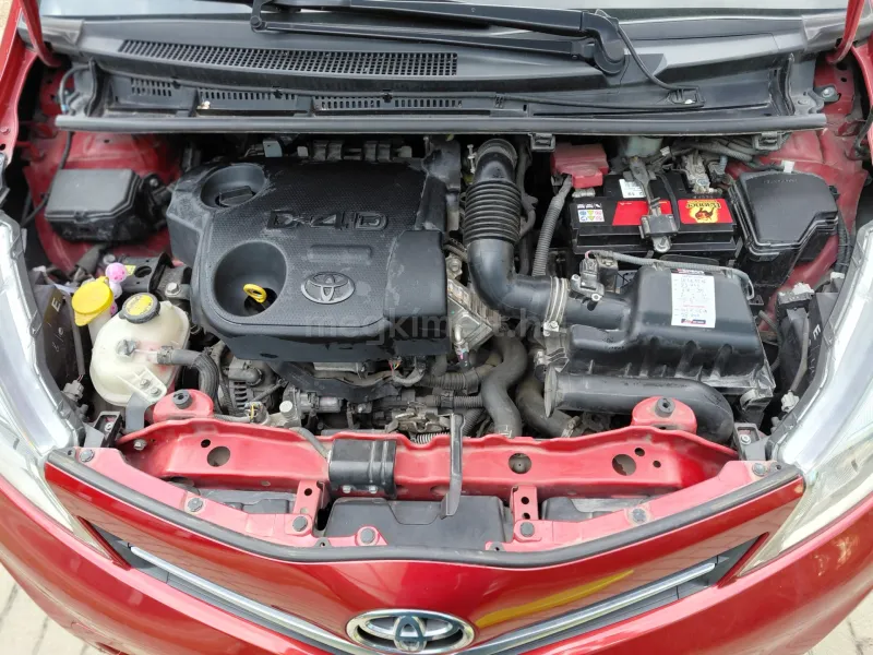 Toyota Yaris 2013