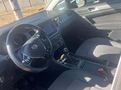 Volkswagen Golf Sportsvan 2019 (miniatűr)