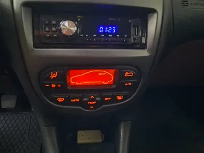 Peugeot 206 2004 (miniatűr)