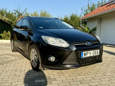 Ford Focus 2014 (miniatűr)