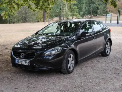 Volvo V40 2018
