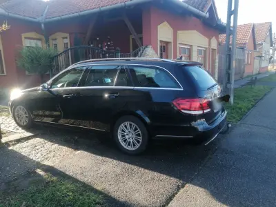 Mercedes-Benz E 200 2014 (miniatűr)