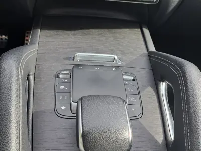 Mercedes-Benz GLE 350 2021 (miniatűr)