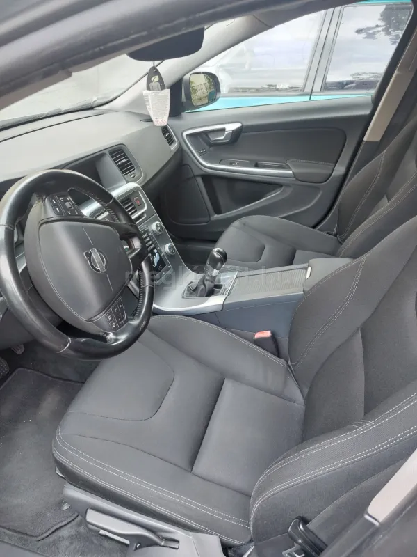 Volvo V60 2014