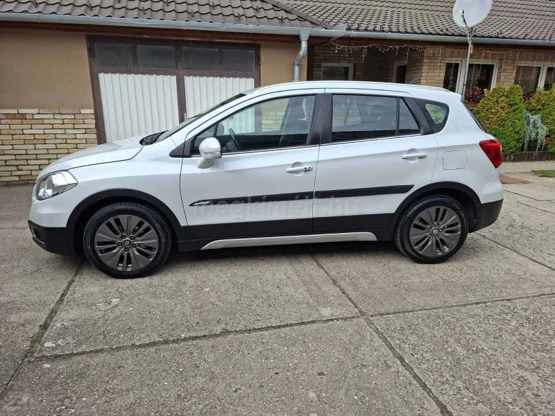 Suzuki (SX4) S-Cross 2016
