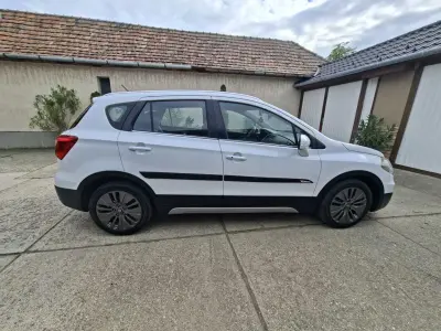 Suzuki (SX4) S-Cross 2016 (miniatűr)